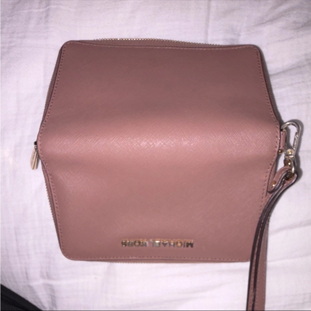 Michael Kors Dusty Rose Zip Wristlet Wallet - Picture 3 of 3